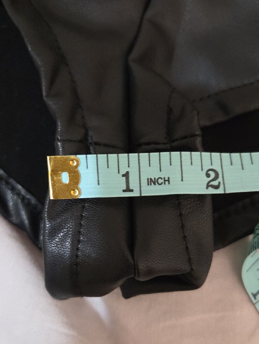 Full Coverage Faux Leather Black Women’s Shorts Large NWOT - Picture 5 of 6